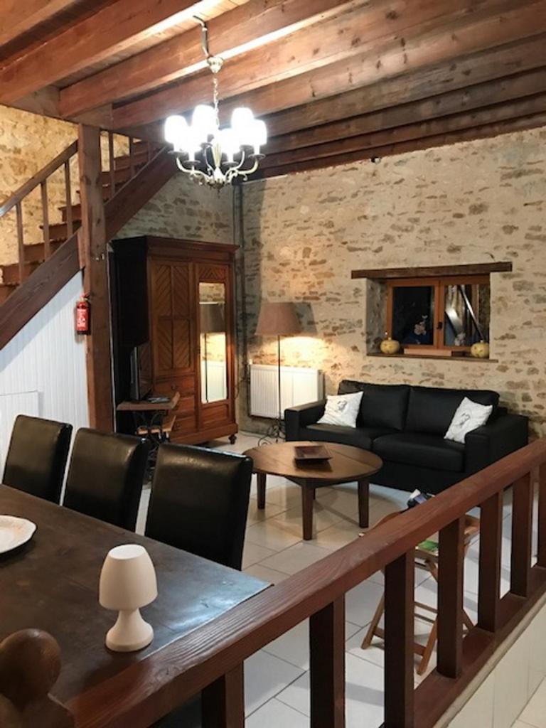 Holiday Home La Brijopa Bazoges-en-Pareds ภายนอก รูปภาพ