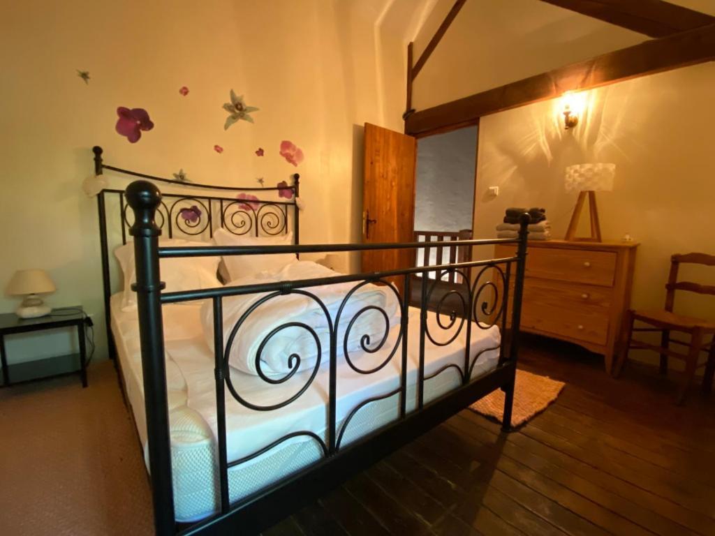 Holiday Home La Brijopa Bazoges-en-Pareds ภายนอก รูปภาพ