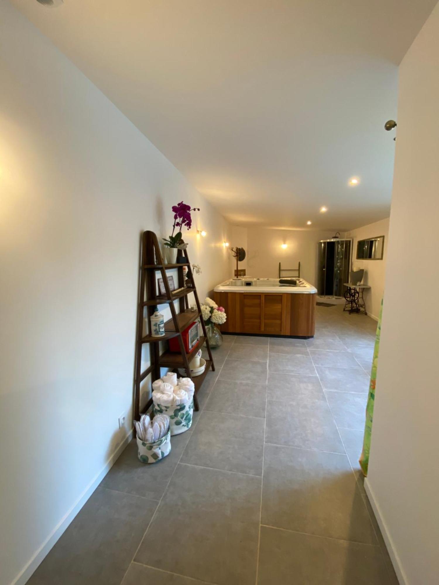 Holiday Home La Brijopa Bazoges-en-Pareds ภายนอก รูปภาพ